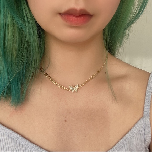 RESTOCKED! butterfly rhinestones choker necklace (buy 1 get two free!!!) - Picture 2 of 8